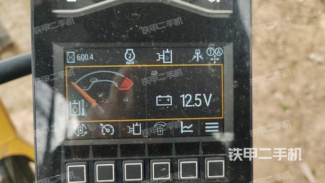 駕駛室整體（整機(jī)外觀）