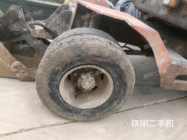 左驅(qū)動(dòng)輪(行走機(jī)構(gòu)) 左驅(qū)動(dòng)輪(行走機(jī)構(gòu))