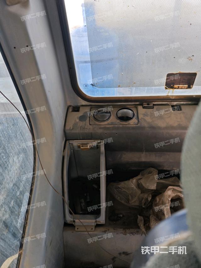 后窗玻璃角標(biāo)（駕駛室部分）