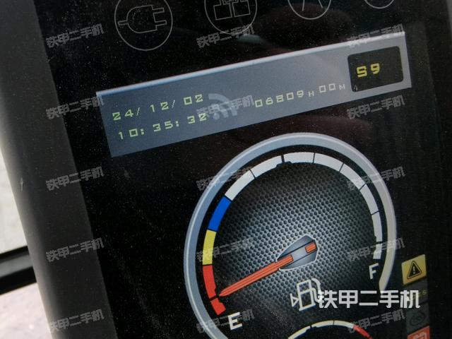 小時(shí)表(駕駛室部分) 小時(shí)表(駕駛室部分)