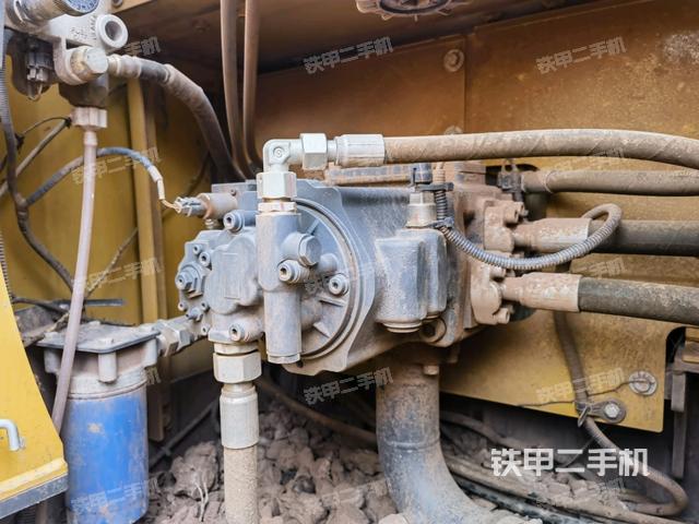 液壓泵斜45?左（大件艙室）