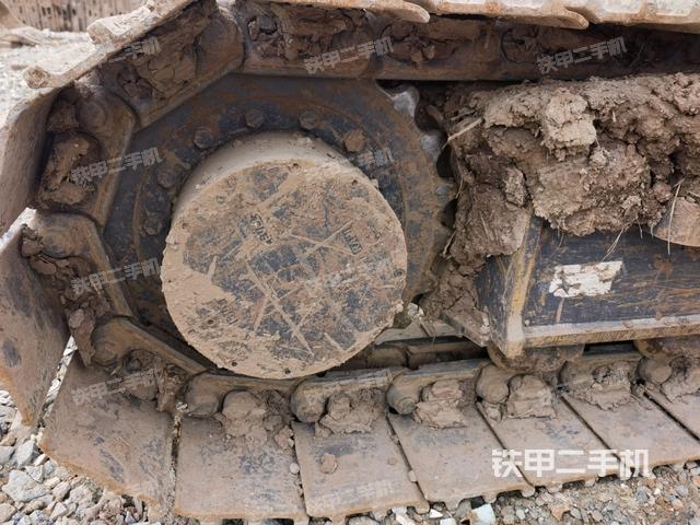 左驅(qū)動(dòng)輪（行走機(jī)構(gòu)）