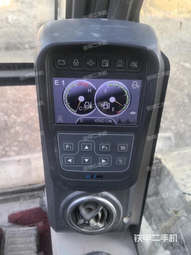 顯示屏?（駕駛室部分）