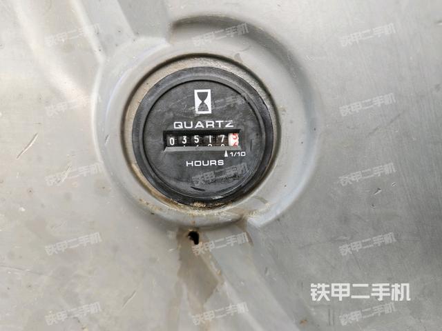 小時表(駕駛室部分) 小時表(駕駛室部分)