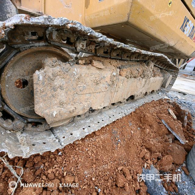 右側(cè)履帶整體?（行走機(jī)構(gòu)）