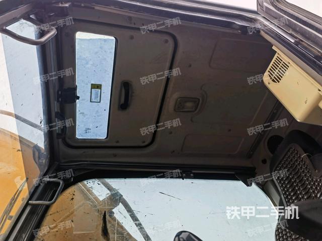 頂棚整體(駕駛室部分) 頂棚整體(駕駛室部分)