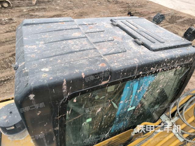 駕駛室頂部俯視（上車部件）