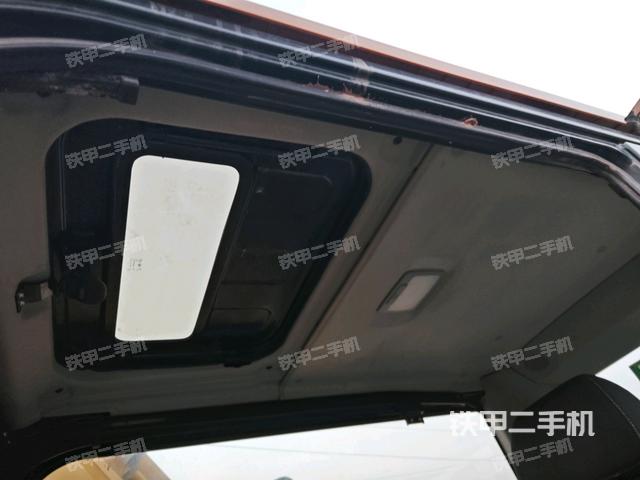 頂棚整體（駕駛室部分）