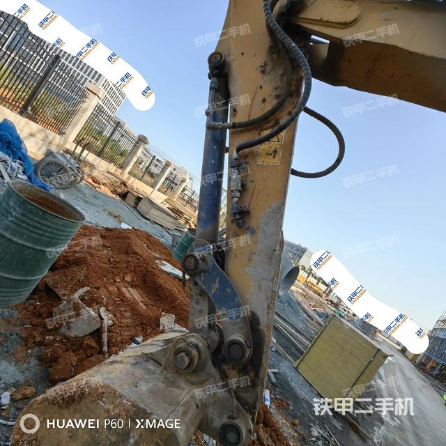 小臂整體左后（工作和回轉(zhuǎn)裝置）