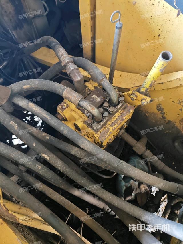 回轉(zhuǎn)馬達(dá)（上車部件）