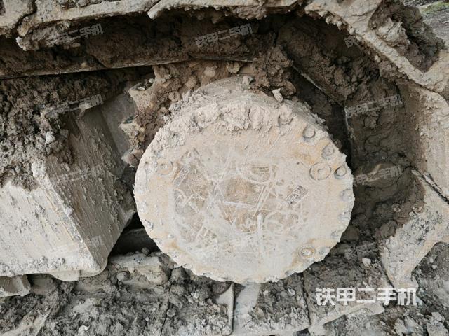 右驅(qū)動(dòng)輪（行走機(jī)構(gòu)）