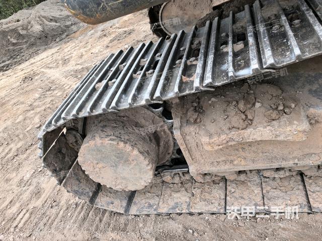 左側履帶整體?（行走機構）