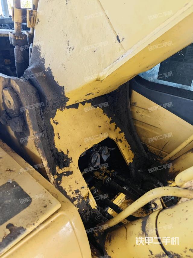 大臂根部?斜視（工作和回轉(zhuǎn)裝置）