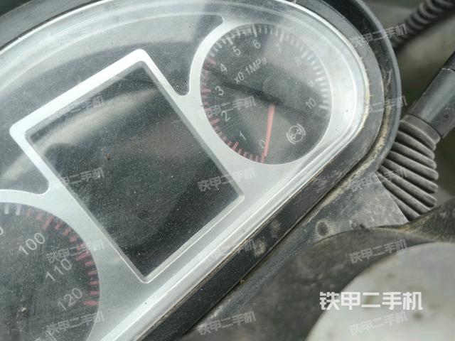 小時(shí)表(駕駛室部分) 小時(shí)表(駕駛室部分)