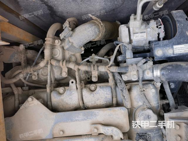 氣門室蓋螺絲特寫(上車部件) 氣門室蓋螺絲特寫(上車部件)