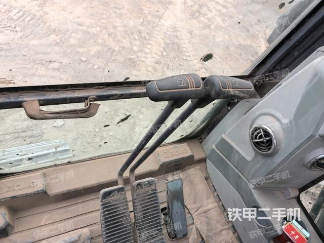 座椅左側控制臺/音響/含左手柄（駕駛室部分）