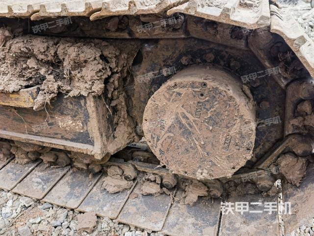 右驅(qū)動(dòng)輪（行走機(jī)構(gòu)）