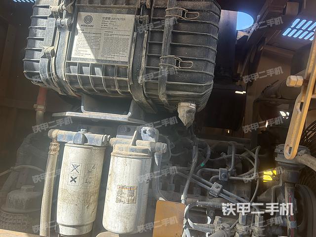 發(fā)動(dòng)機(jī)左側(cè)（整機(jī)外觀及大件）