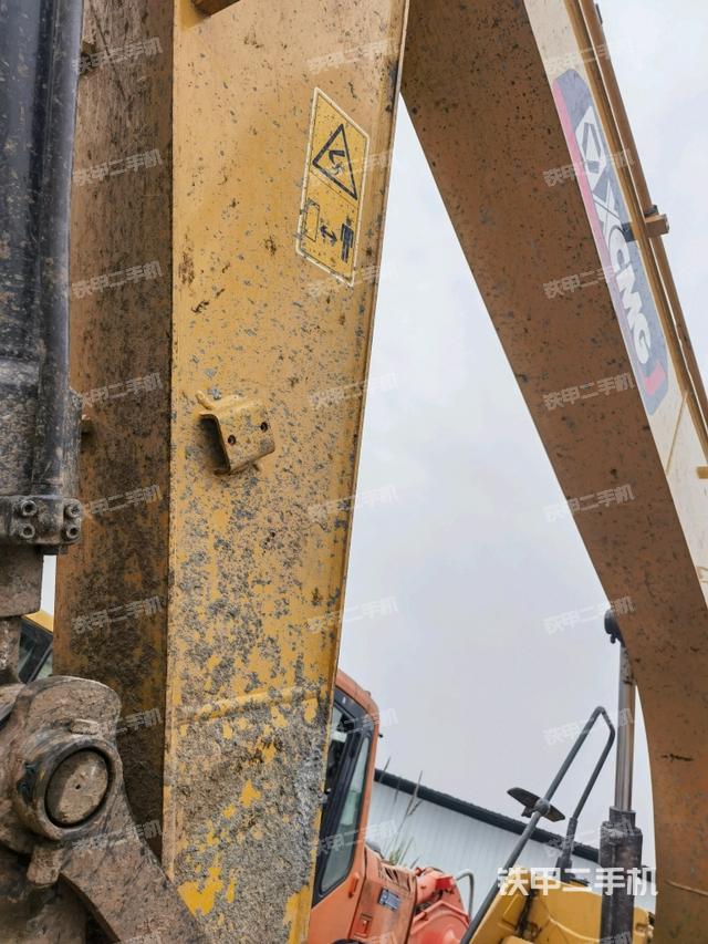 小臂整體左后（工作和回轉(zhuǎn)裝置）