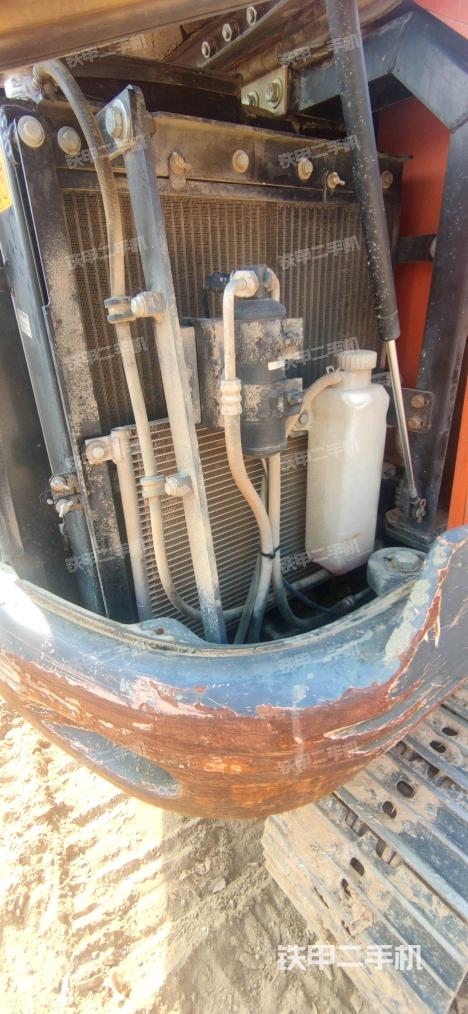 液压泵室（大件舱室）