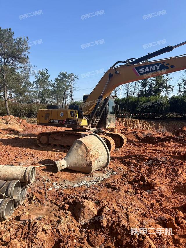 大臂整體?右側(cè)（工作和回轉(zhuǎn)裝置）