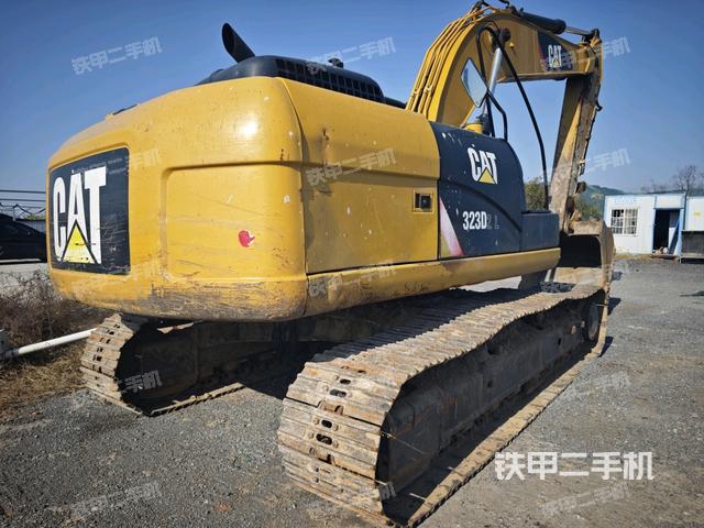 整機(jī)右后45°(整機(jī)外觀) 整機(jī)右后45°(整機(jī)外觀)
