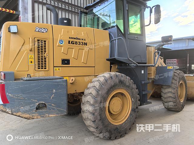 整機(jī)右后45°(整機(jī)外觀及大件) 整機(jī)右后45°(整機(jī)外觀及大件)