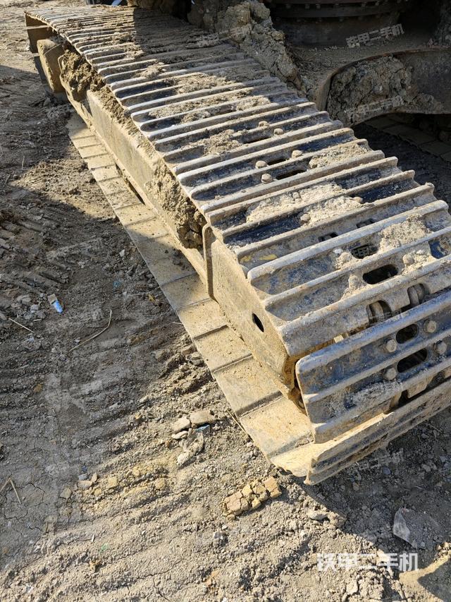 右側(cè)履帶整體（行走機(jī)構(gòu)）