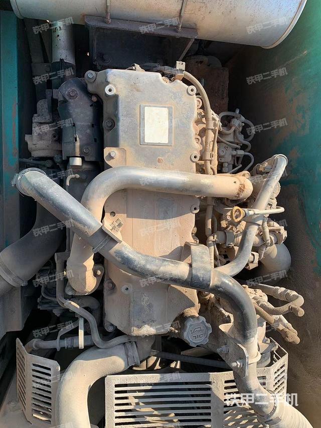 發(fā)動機(jī)整體俯視(整機(jī)外觀) 發(fā)動機(jī)整體俯視(整機(jī)外觀)