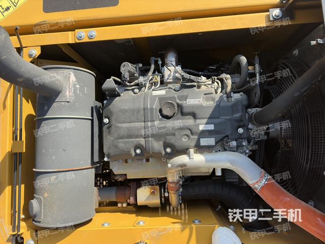 發(fā)動(dòng)機(jī)整體俯視(整機(jī)外觀) 發(fā)動(dòng)機(jī)整體俯視(整機(jī)外觀)