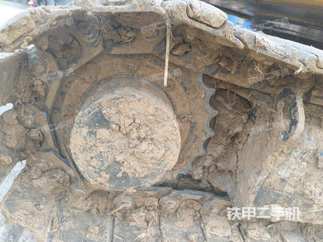 左驅(qū)動(dòng)輪（行走機(jī)構(gòu)）