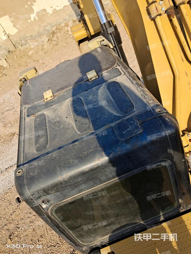 駕駛室頂部（整機(jī)外觀）