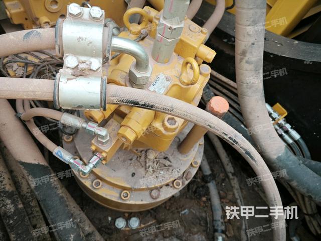 回轉(zhuǎn)馬達(dá)（上車部件）