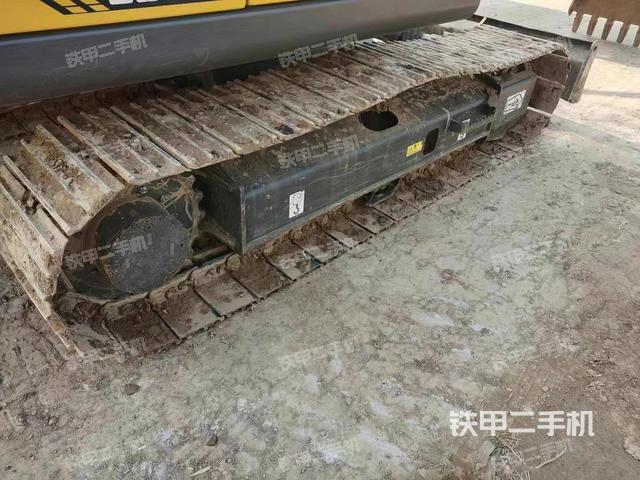 單側(cè)履帶整體（整機(jī)外觀）