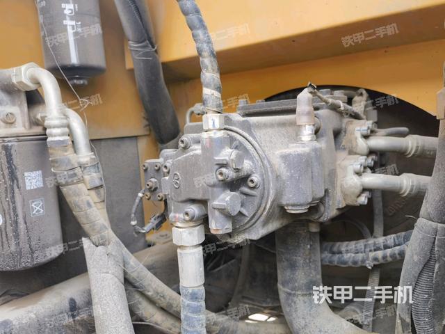 液壓泵斜45?左(大件艙室) 液壓泵斜45?左(大件艙室)