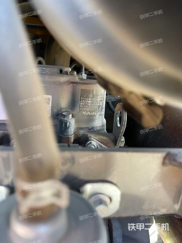 發(fā)動機整體俯視(整機外觀) 發(fā)動機整體俯視(整機外觀)