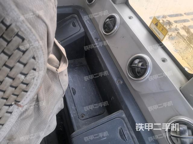 座椅后部（駕駛室部分）