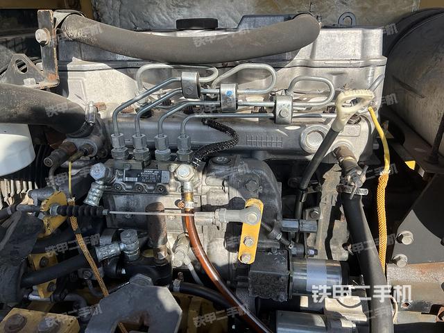 發(fā)動(dòng)機(jī)整體俯視（整機(jī)外觀）