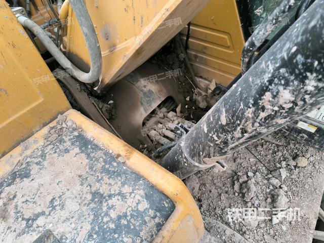 大臂根部?斜視（工作和回轉(zhuǎn)裝置）