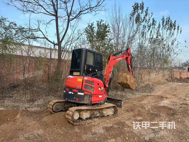 整機右后45°（整機外觀）