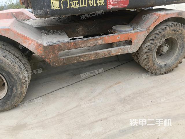 左側(cè)履帶整體?(行走機(jī)構(gòu)) 左側(cè)履帶整體?(行走機(jī)構(gòu))