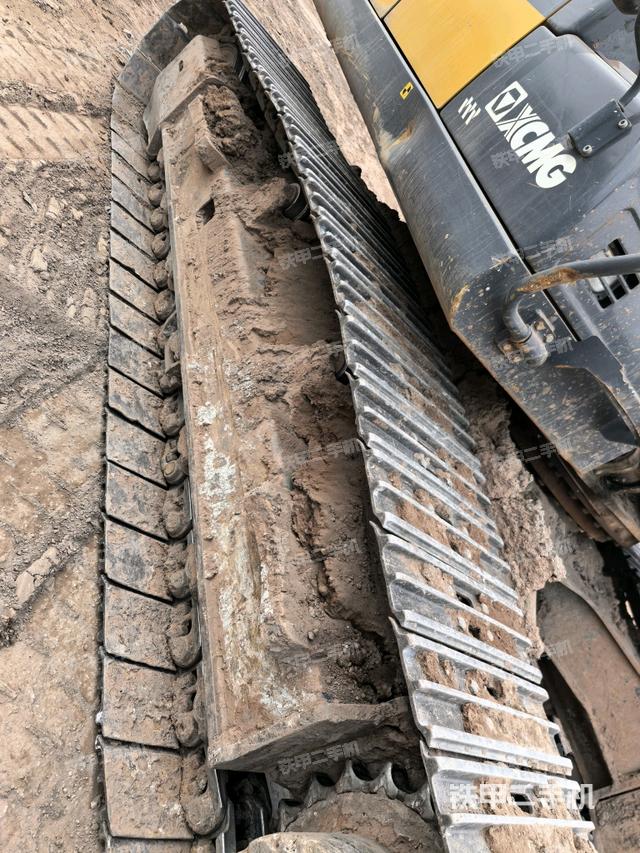 左側行走馬達蓋板（行走機構）