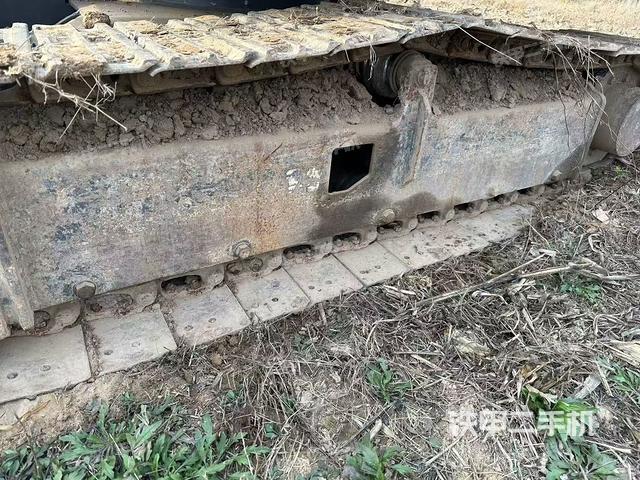 單側(cè)履帶整體（整機(jī)外觀）