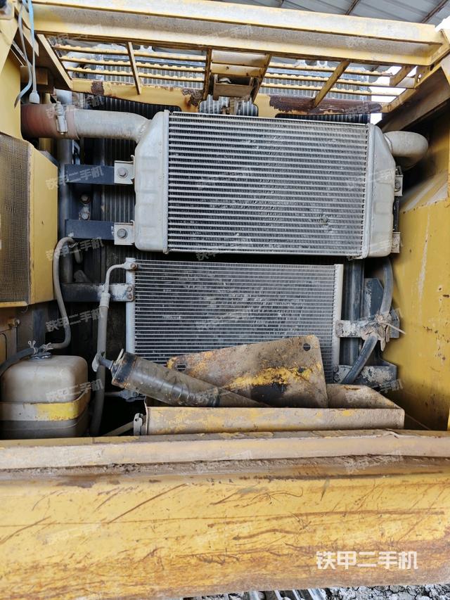 散熱器正面（大件艙室）