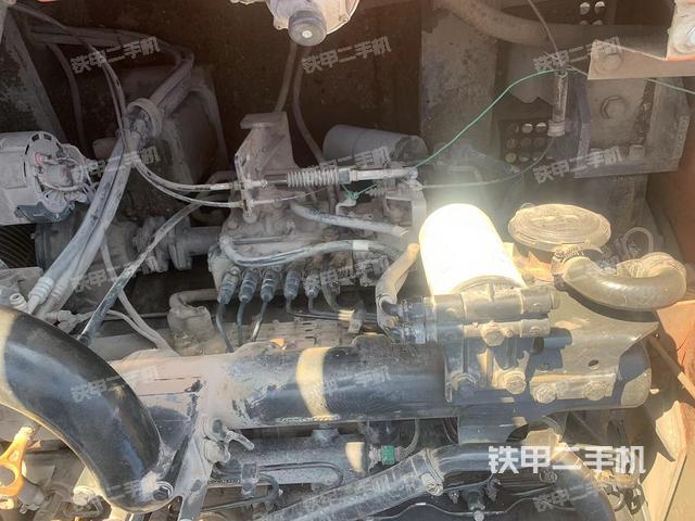 發(fā)動機(jī)整體俯視（整機(jī)外觀）