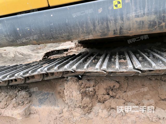 右側履帶整體（行走機構）