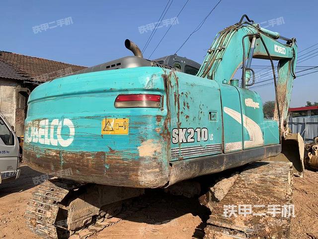 整機(jī)右后45°(整機(jī)外觀) 整機(jī)右后45°(整機(jī)外觀)