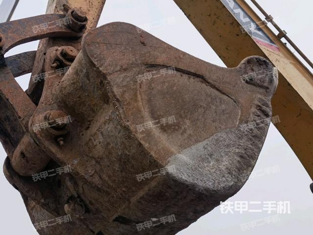 鏟斗45度(工作和回轉(zhuǎn)裝置) 鏟斗45度(工作和回轉(zhuǎn)裝置)