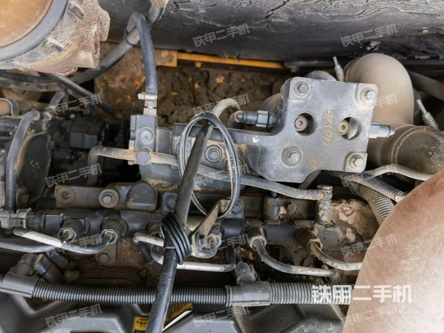 氣門室蓋螺絲特寫(上車部件) 氣門室蓋螺絲特寫(上車部件)