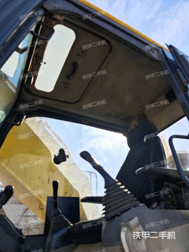 頂棚整體（駕駛室部分）